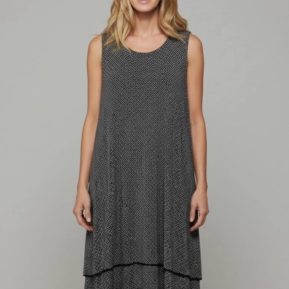 J. Jill Wearever Sleeveless Geometric Print Tiered Hem Shift Dress Black White L
